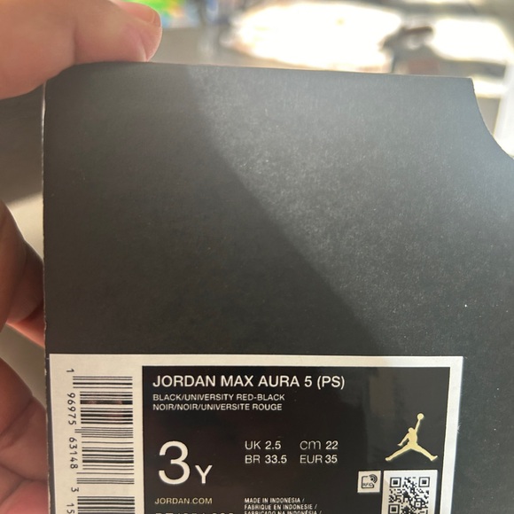 Jordan Max Aura 5 PS Kids Basketball Shoes Black/Red - Picture 12 of 13